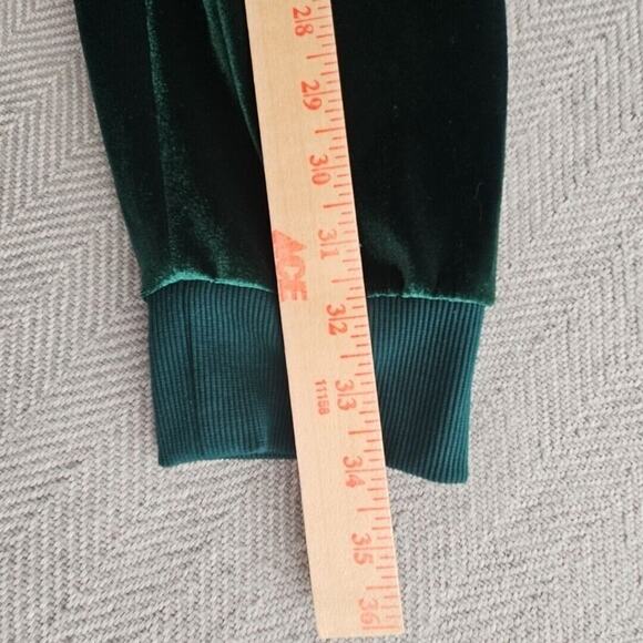 Massive Luxury Edition Velvet Hoodie Women's Size Medium Green Mob Wife Core Y2K - Picture 12 of 14